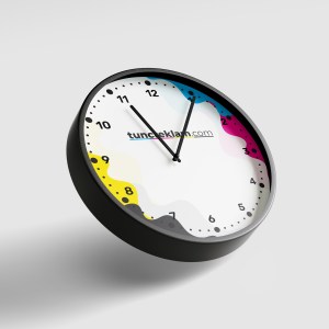 Plastik Çerçeveli Saatler